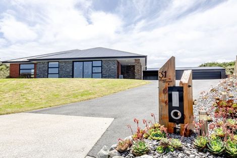 Photo of property in 31 Racecourse Terrace Rise, Hokitika, 7882