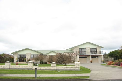 Photo of property in 544 Manutahi Road, Lepperton, New Plymouth, 4373