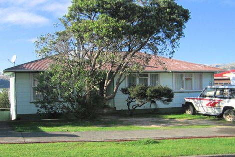 Photo of property in 8 Waiho Terrace, Elsdon, Porirua, 5022