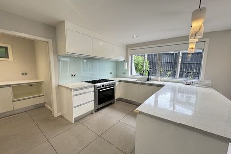 Photo of property in 2/6 Sandford Street, Campbells Bay, Auckland, 0630