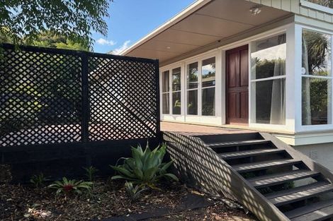 Photo of property in 3 Mackwood Place, Birkdale, Auckland, 0626