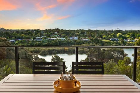 Photo of property in 62 Rarere Terrace, Kerikeri, 0230