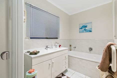 Photo of property in 10m Rathgar Road, Henderson, Auckland, 0610