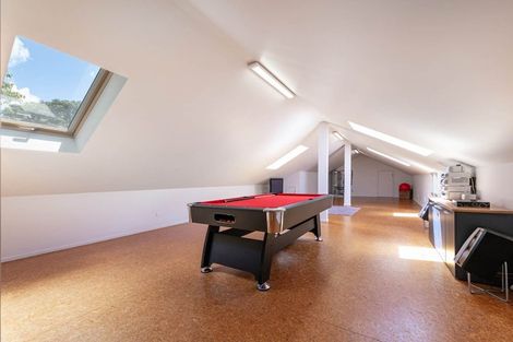 Photo of property in 51 Churchouse Road, Greenhithe, Auckland, 0632