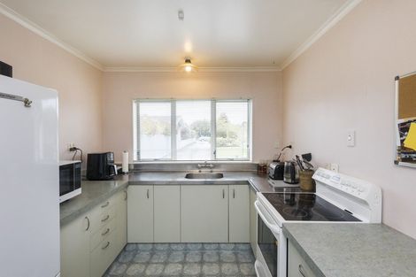 Photo of property in 6b Edwards Place, Terrace End, Palmerston North, 4410