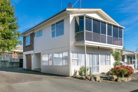 Photo of property in 12f Radnor Street, Hamilton Central, Hamilton, 3204