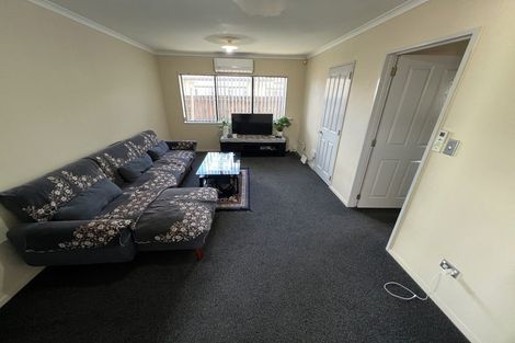 Photo of property in 1/415 Roscommon Road, Clendon Park, Auckland, 2103