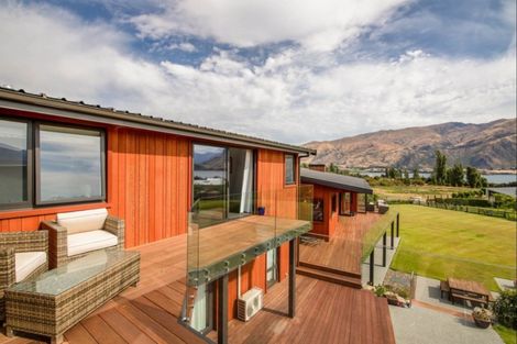Photo of property in 314 Beacon Point Road, Wanaka, 9305