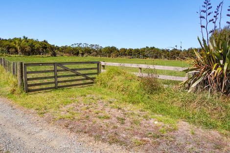 Photo of property in 707 Settlement Road, Hakaru, Kaiwaka, 0975