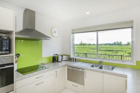 Photo of property in 25 Gwyneth Place, Riverdale, Gisborne, 4010