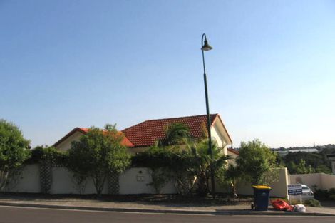 Photo of property in 6 St Clair Place, Browns Bay, Auckland, 0630