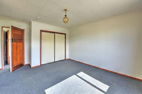 Photo of property in 63 Main Road, Clinton, 9534