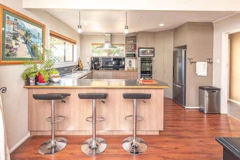 Photo of property in 11 Akepiro Place, Tawhero, Whanganui, 4501