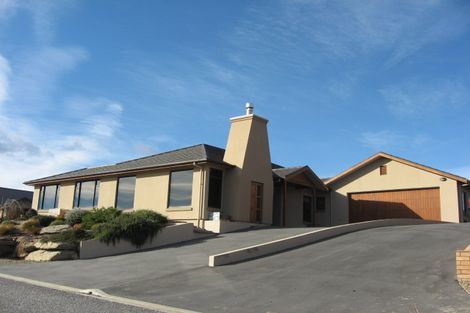 Photo of property in 16 Walnut Grove, Alexandra, 9320