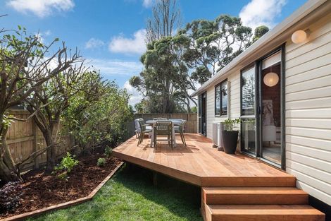 Photo of property in 30a Lancaster Road, Beach Haven, Auckland, 0626