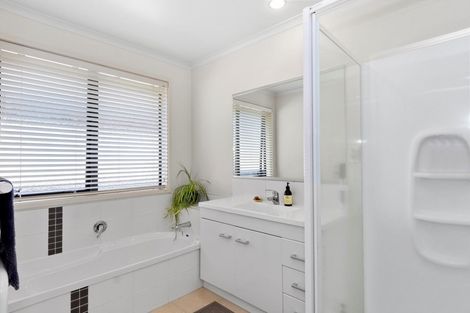 Photo of property in 54 Carrington Drive, Papamoa Beach, Papamoa, 3118