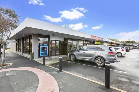 Photo of property in 1/320 Main Road, Tawa, Wellington, 5028