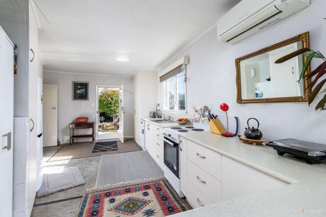 Photo of property in 15 Rugby Street, Waimate, 7924