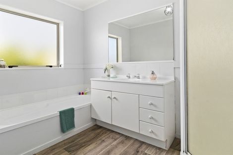 Photo of property in 268 Saint Andrews Drive, Bethlehem, Tauranga, 3110