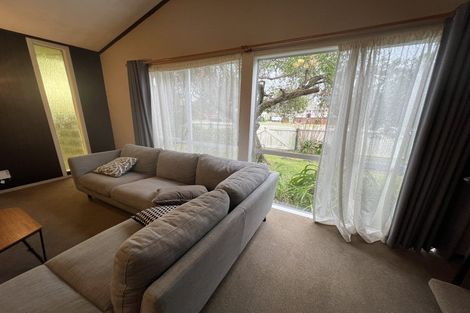 Photo of property in 56 Universal Drive, Henderson, Auckland, 0610