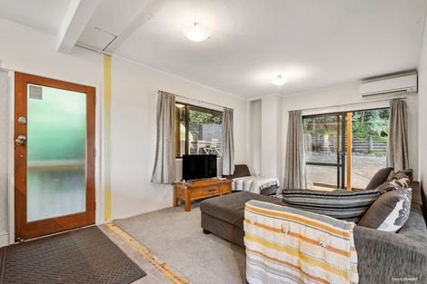 Photo of property in 41 Kauri Loop Road, Oratia, Auckland, 0604