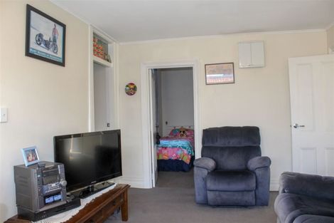 Photo of property in 19 Avenue Road, West End, Timaru, 7910