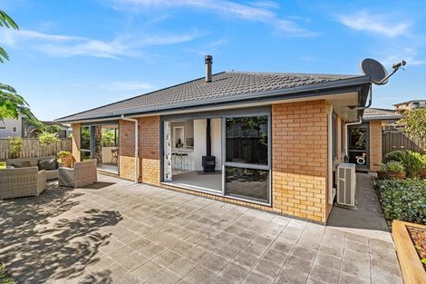 Photo of property in 11 Kihi Place, Ruakaka, 0116