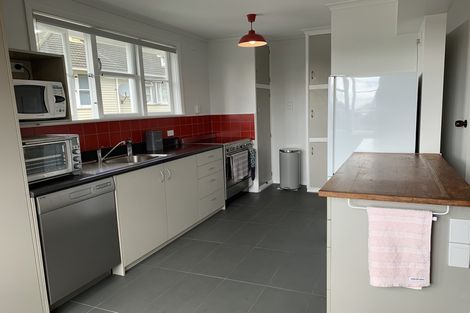 Photo of property in 48 View Road, Titahi Bay, Porirua, 5022