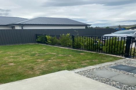 Photo of property in 10 Travertine Street, Cromwell, 9310