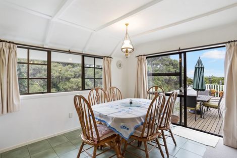 Photo of property in 14 Traffic Road, Greenhithe, Auckland, 0632
