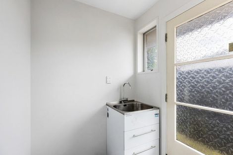 Photo of property in 2/1 Delaware Crescent, Russley, Christchurch, 8042