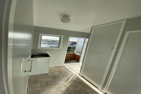 Photo of property in 1/27 Corunna Road, Milford, Auckland, 0620