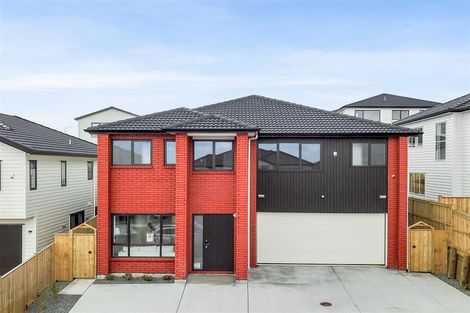 Photo of property in 4 Aklander Rise, Flat Bush, Auckland, 2019