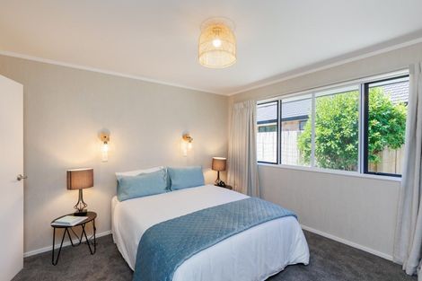 Photo of property in 12 Aspen Way, Kelvin Grove, Palmerston North, 4414