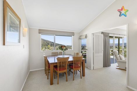 Photo of property in 16 Summit Road, Fairfield, Lower Hutt, 5011