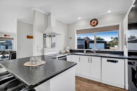 Photo of property in 8b Joshua Place, Bell Block, New Plymouth, 4312