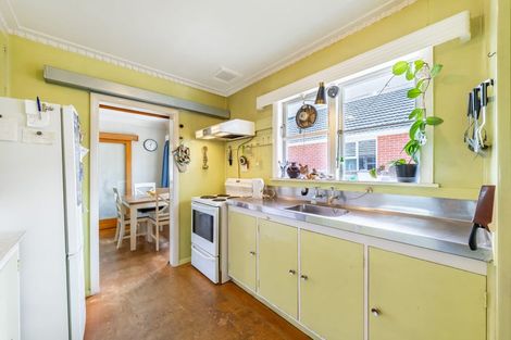 Photo of property in 5 Seddon Street, Wallaceville, Upper Hutt, 5018