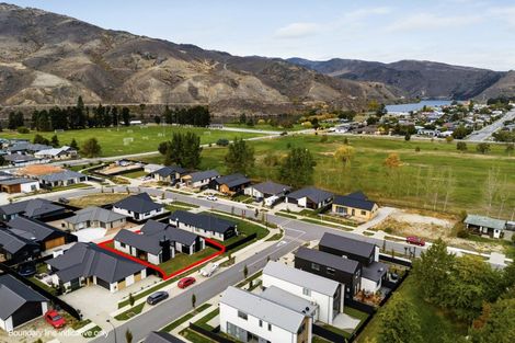 Photo of property in 11 Woods Crescent, Cromwell, 9310