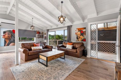 Photo of property in 21 Snapper Road, Stillwater, Silverdale, 0993