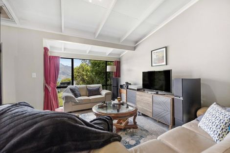 Photo of property in 1b Dart Place, Fernhill, Queenstown, 9300