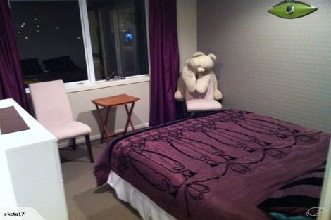 Photo of property in 58 Nicholson Road, Khandallah, Wellington, 6035