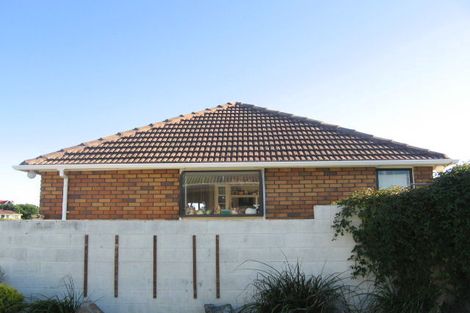 Photo of property in 2/191 Holborn Drive, Stokes Valley, Lower Hutt, 5019