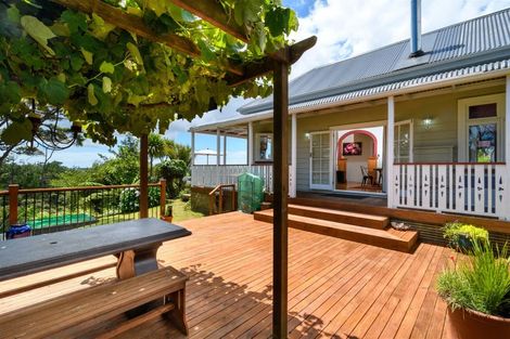Photo of property in 43 Sunnyvale Road, Massey, Auckland, 0614