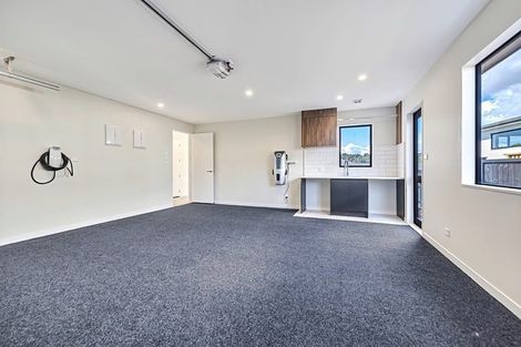 Photo of property in 13 Katote Avenue, Swanson, Auckland, 0614