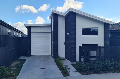 Photo of property in 4 Whau Lane, Papamoa, 3118