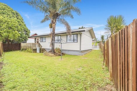 Photo of property in 2/57 Redcrest Avenue, Red Hill, Papakura, 2110