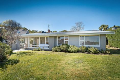 Photo of property in 136 Dyers Pass Road, Cashmere, Christchurch, 8022