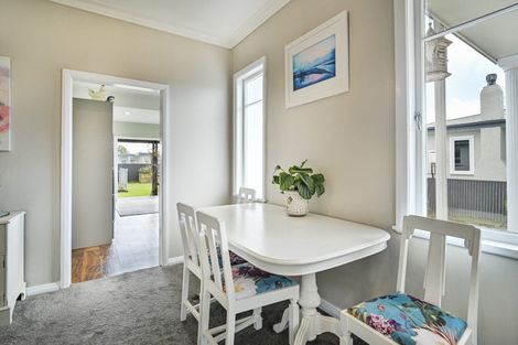 Photo of property in 905 Jervois Place, Mayfair, Hastings, 4122