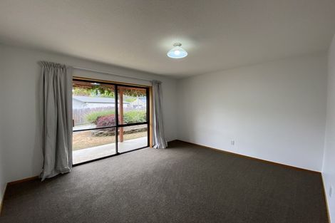 Photo of property in 11 Inverness Crescent, Arrowtown, 9302