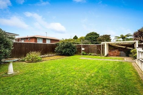 Photo of property in 2 Monterey Place, Totara Park, Upper Hutt, 5018